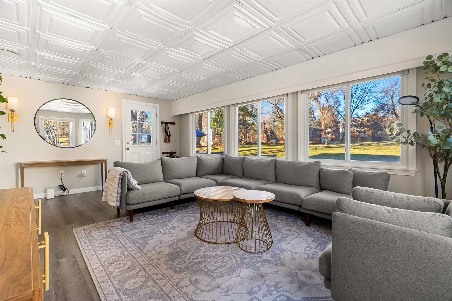 4 King George Drive Londonderry NH 03053