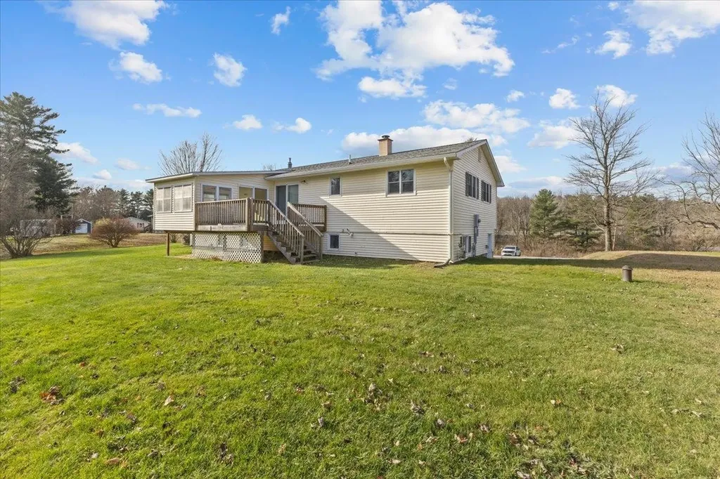 93 Old Stage Road Georgia VT 05468