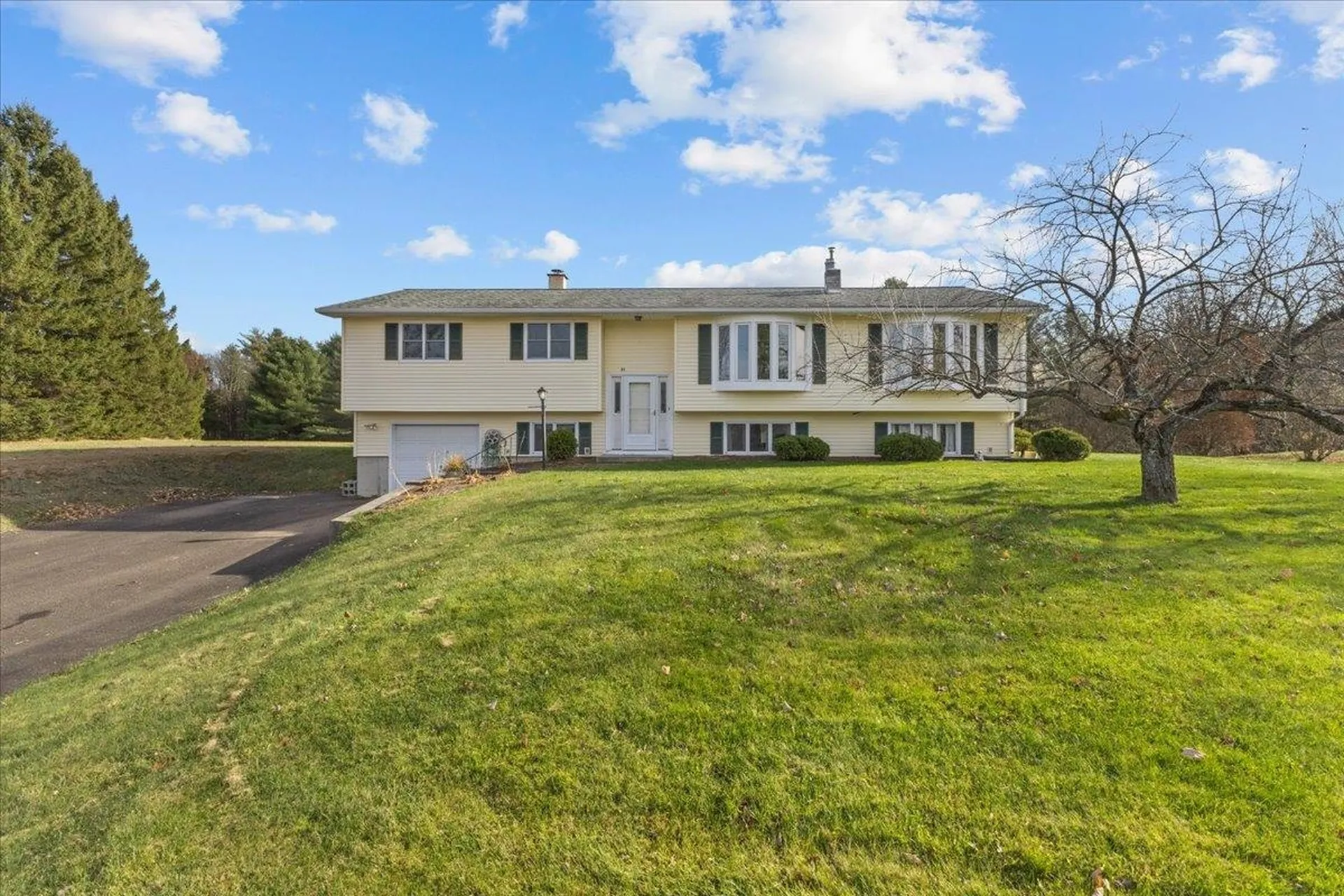 93 Old Stage Road Georgia VT 05468