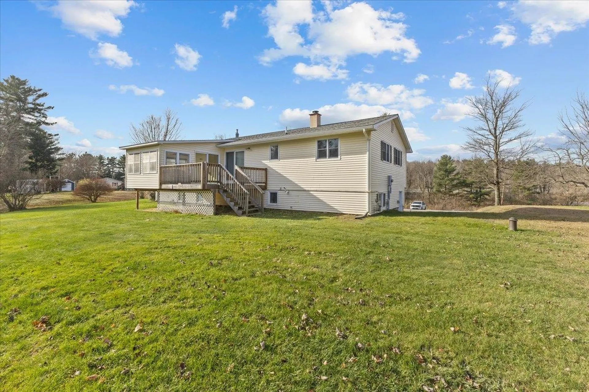 93 Old Stage Road Georgia VT 05468