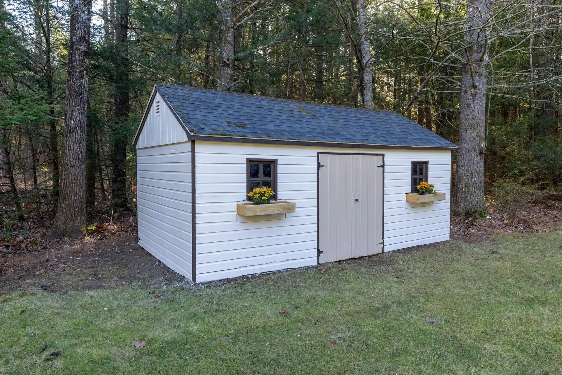 125 Woods Run Rollinsford NH 03869