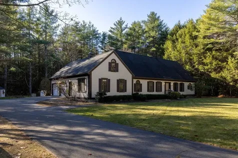 125 Woods Run Rollinsford NH 03869