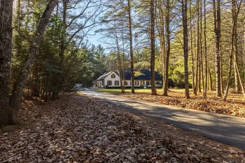 125 Woods Run Rollinsford NH 03869