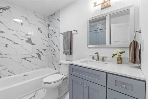 585 New Road Isle La Motte VT 05463