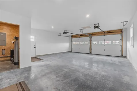 585 New Road Isle La Motte VT 05463