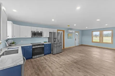 585 New Road Isle La Motte VT 05463