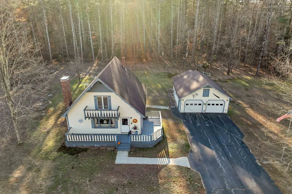 236 Mallego Road Barrington NH 03825