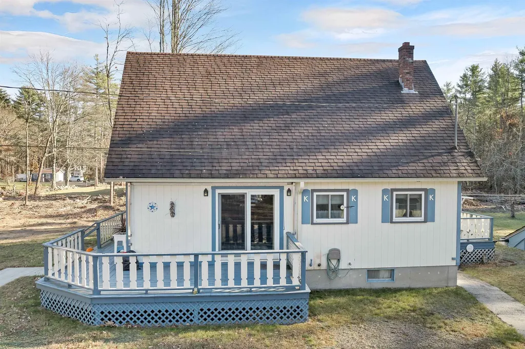 236 Mallego Road Barrington NH 03825