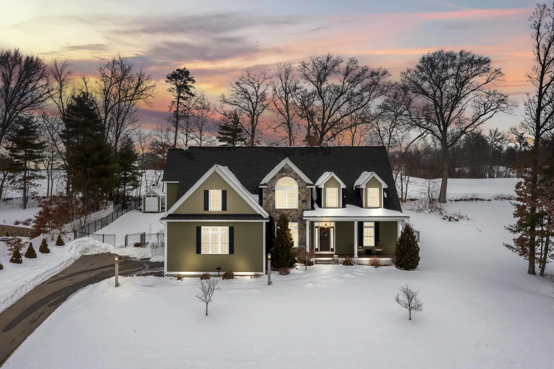 25 Lamplighter Lane Salem NH 03079