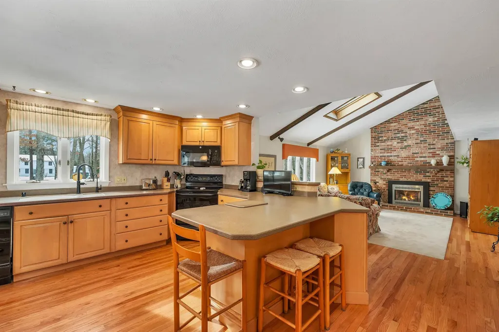 13 Park Street Windham NH 03087