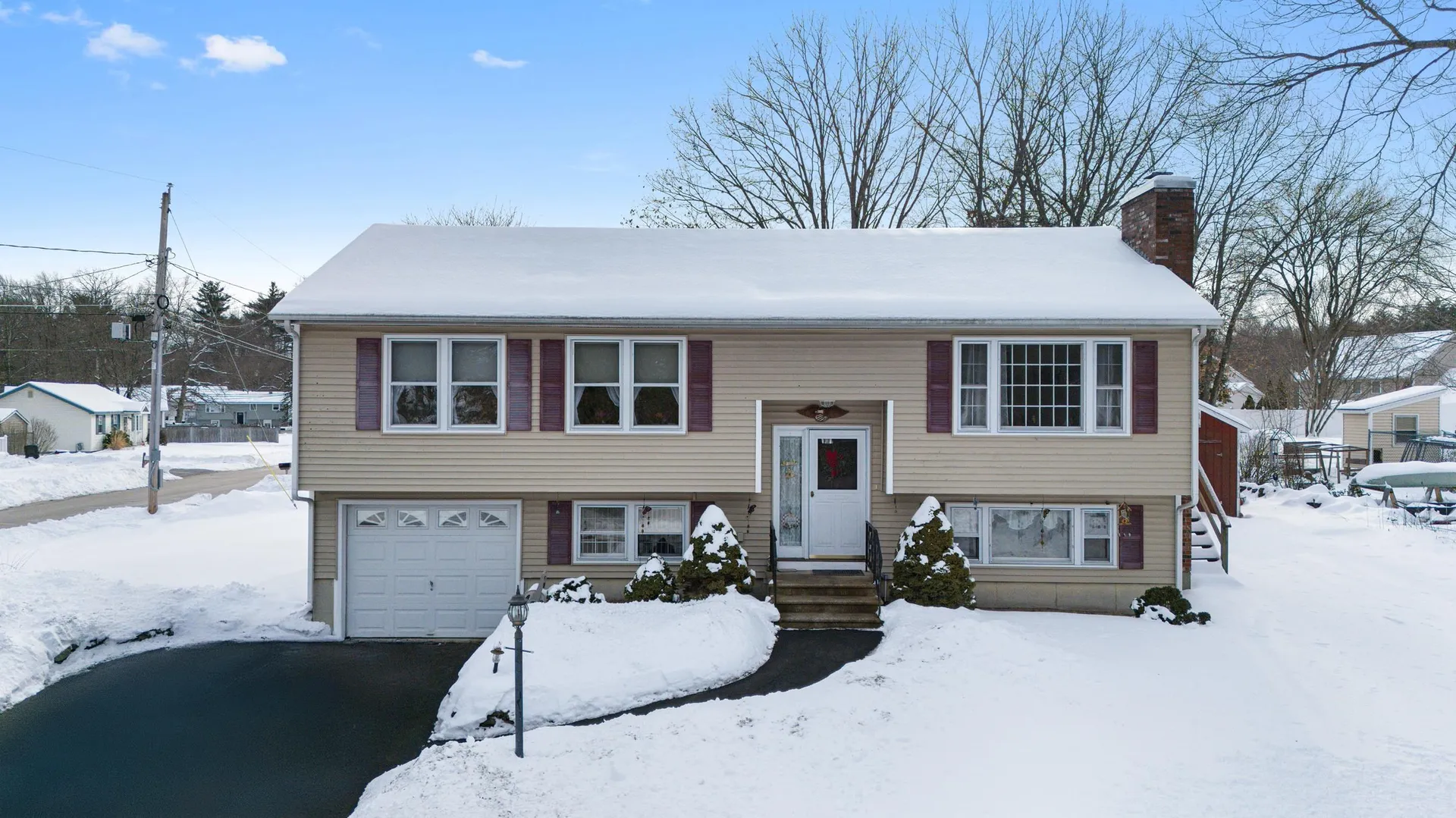 12 Jill Drive Nashua NH 03062