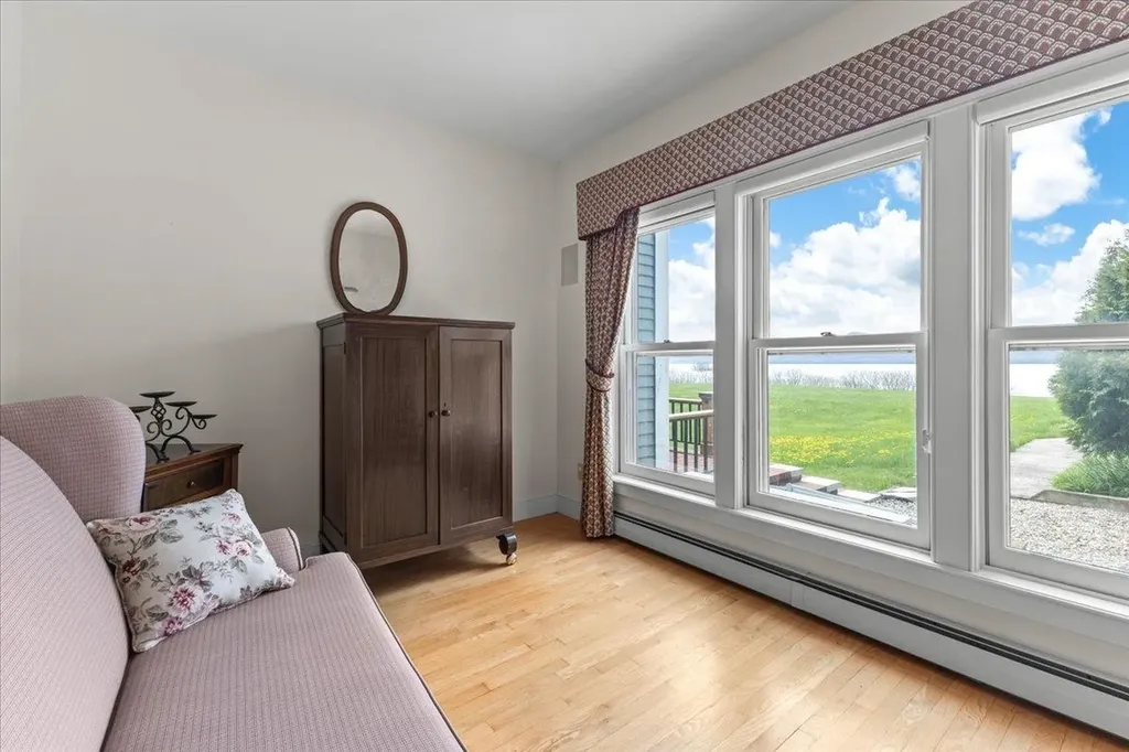 30 Lake Road Panton VT 05491