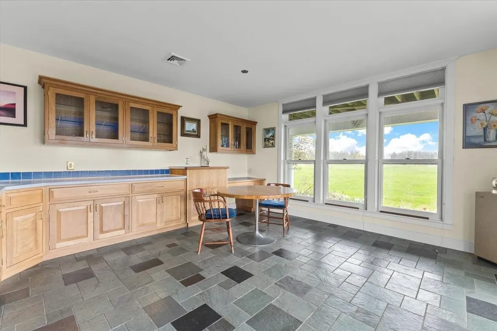 30 Lake Road Panton VT 05491