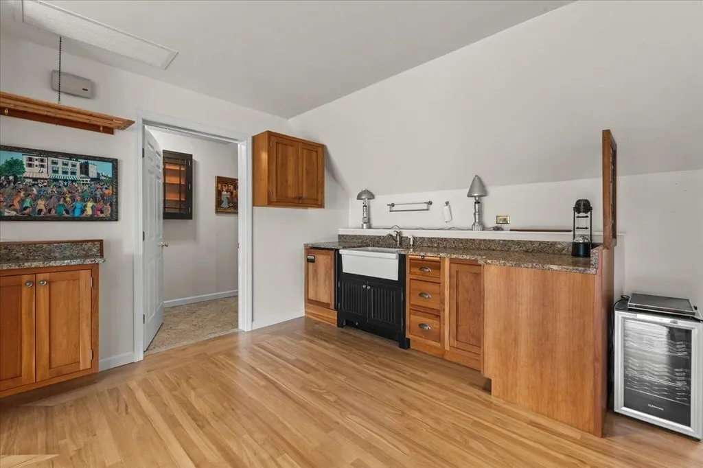 30 Lake Road Panton VT 05491