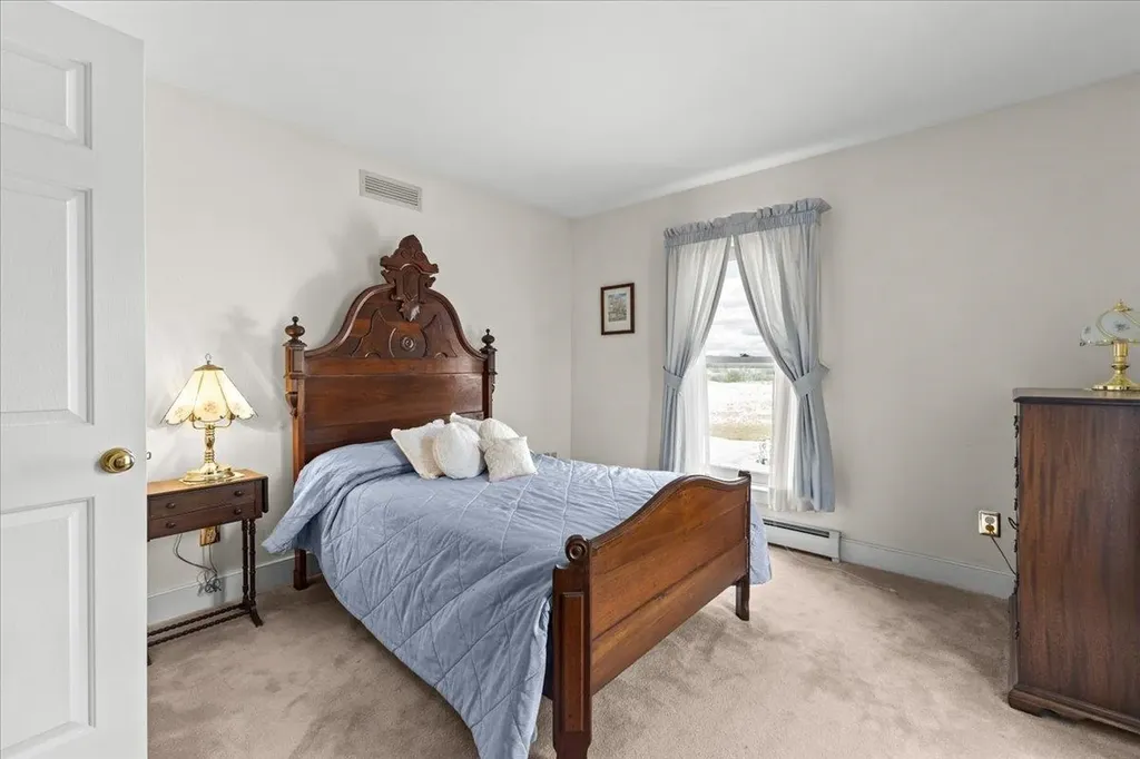 30 Lake Road Panton VT 05491