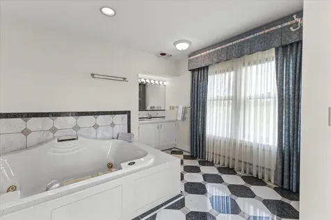 30 Lake Road Panton VT 05491