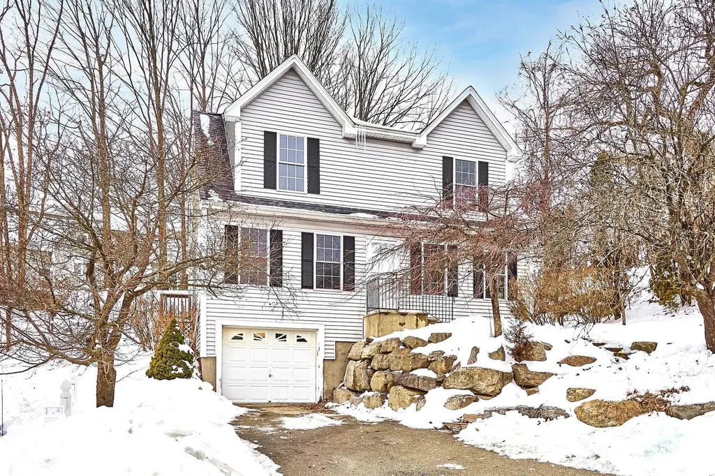 46 Cross Street Nashua NH 03064