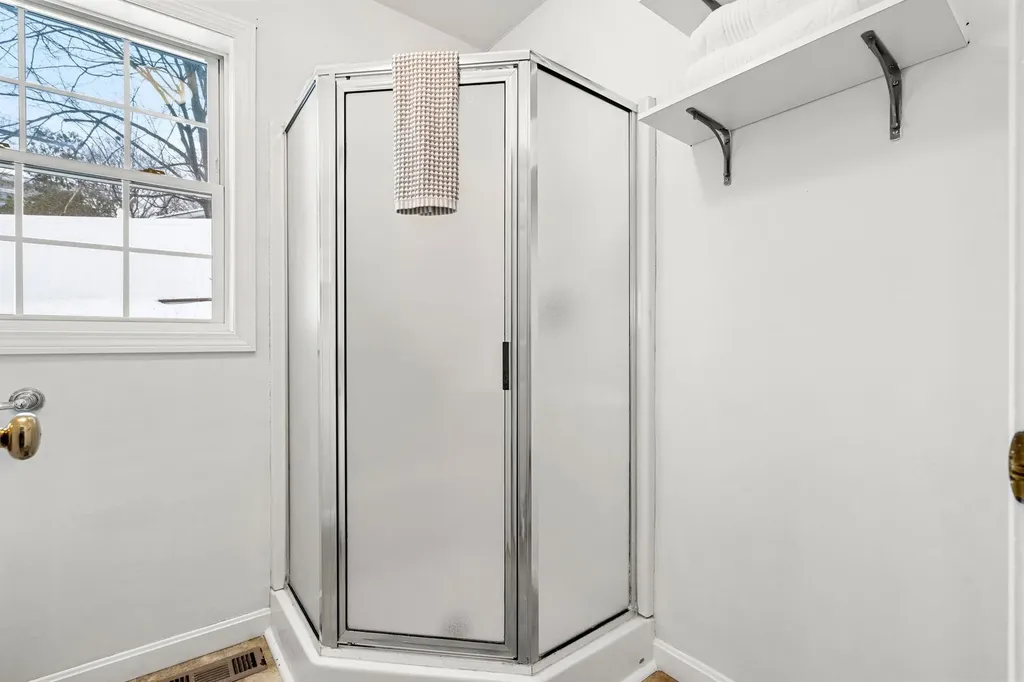 46 Cross Street Nashua NH 03064