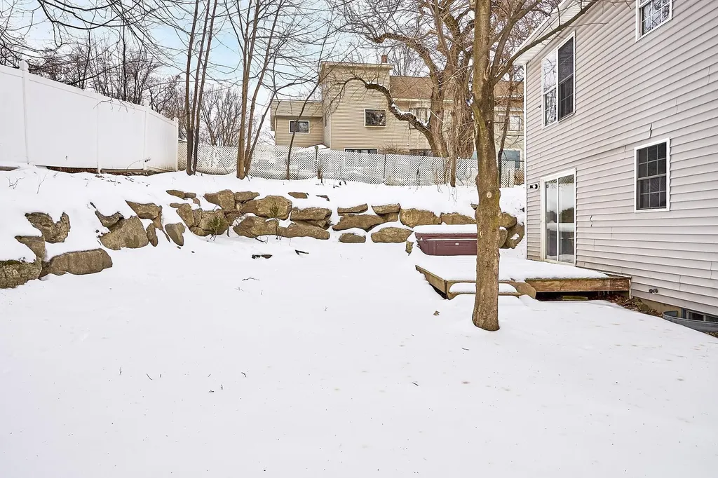 46 Cross Street Nashua NH 03064