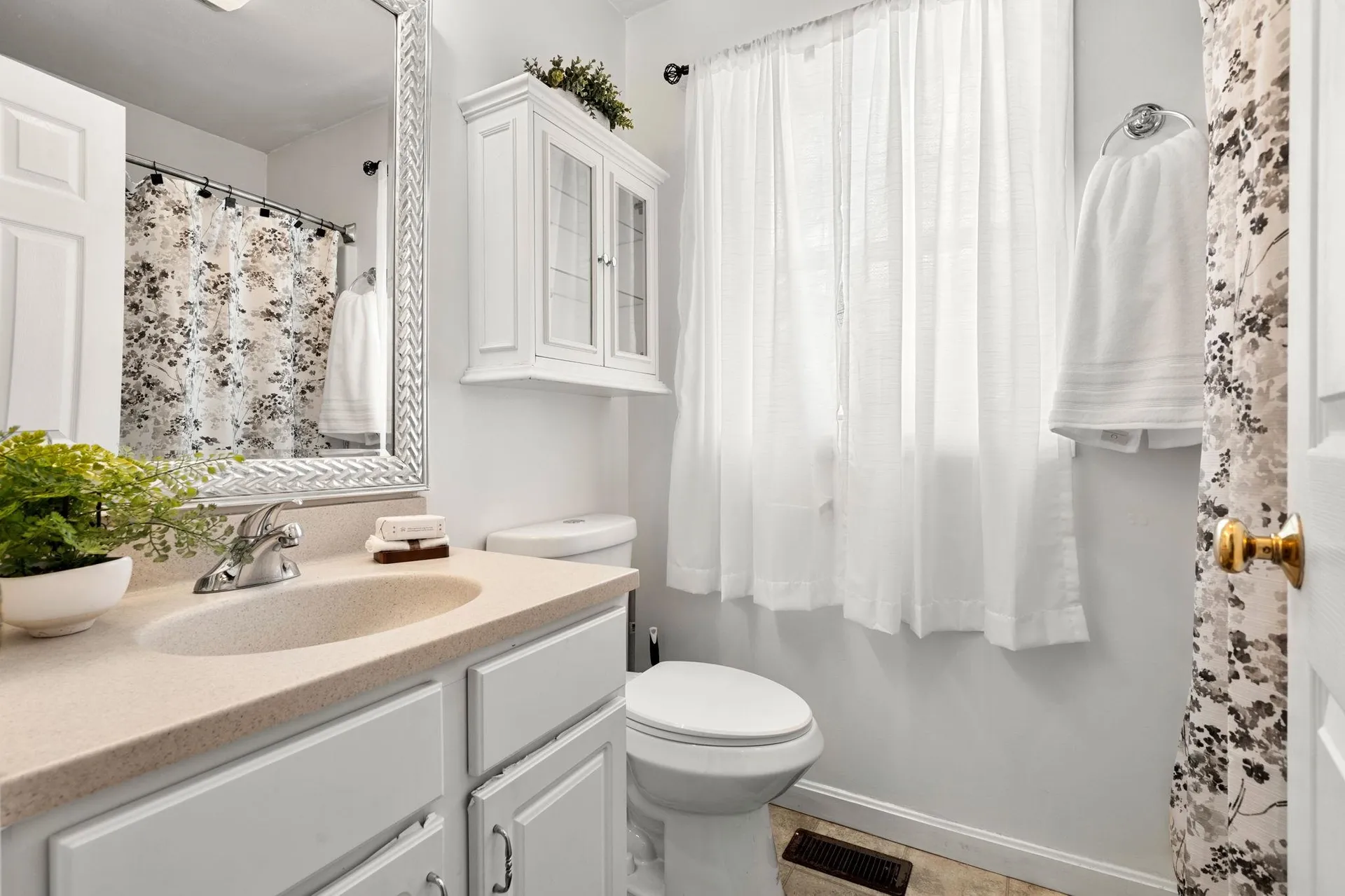 46 Cross Street Nashua NH 03064