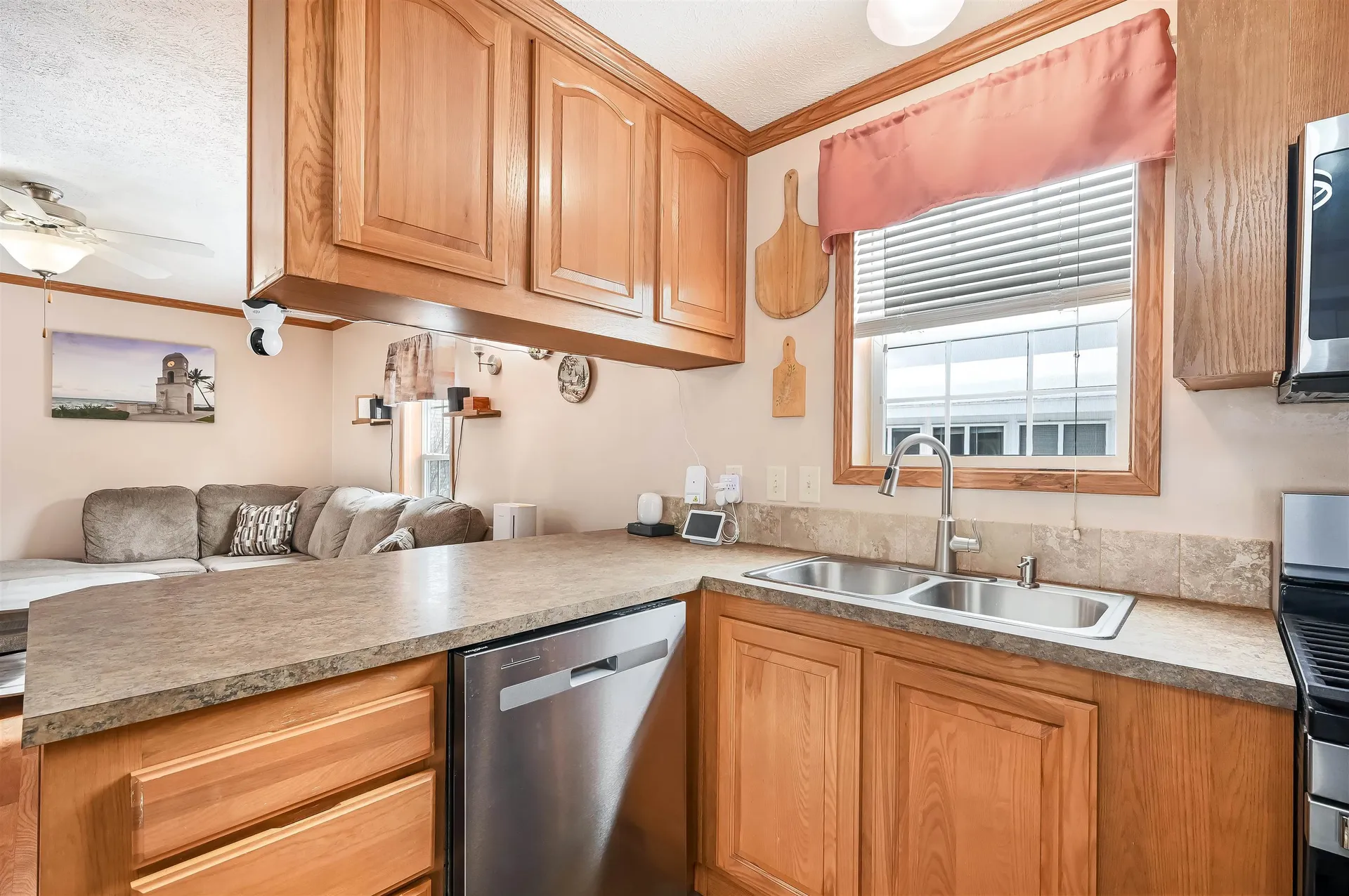 17 2nd Street Exeter NH 03833