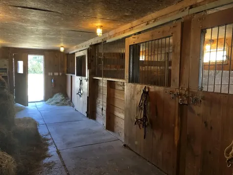 1613 Vt Route 128 Westford VT 05494