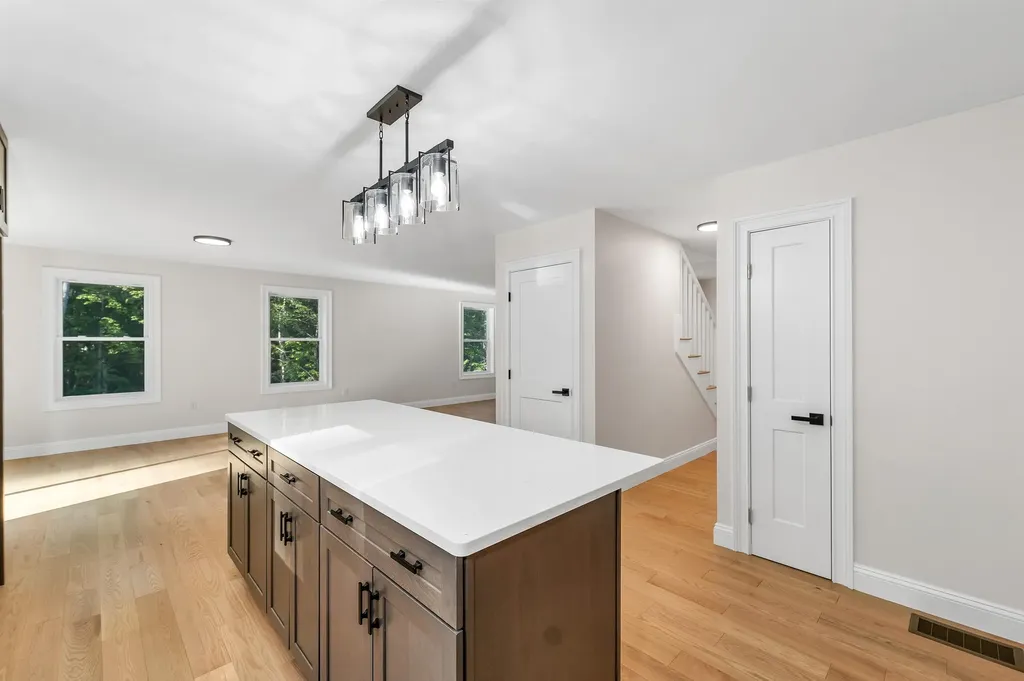 127 Kaime Road Chichester NH 03258