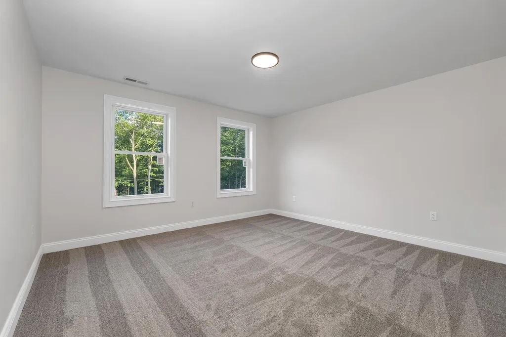 127 Kaime Road Chichester NH 03258