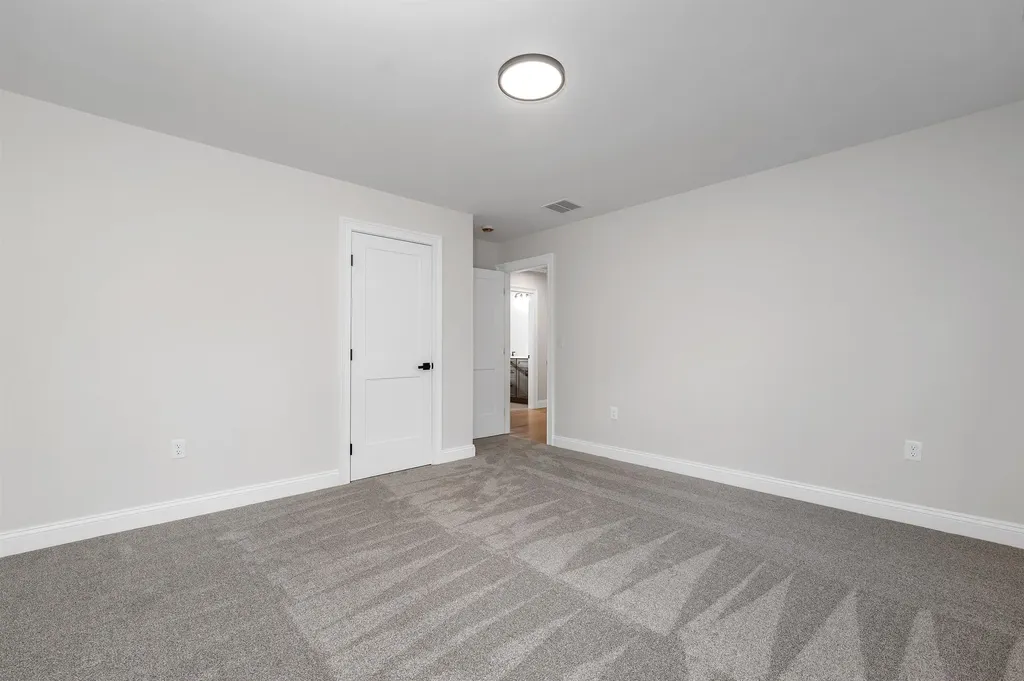 127 Kaime Road Chichester NH 03258