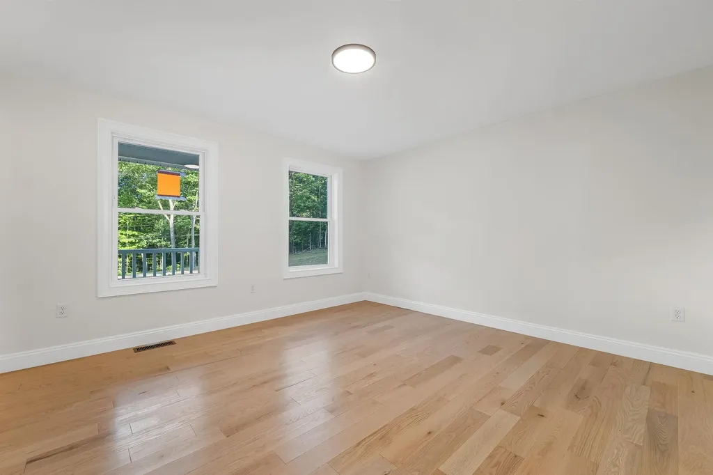 127 Kaime Road Chichester NH 03258