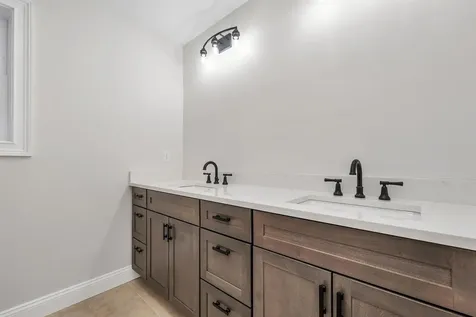 127 Kaime Road Chichester NH 03258