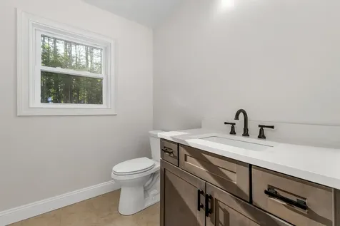 127 Kaime Road Chichester NH 03258