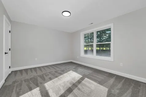 127 Kaime Road Chichester NH 03258