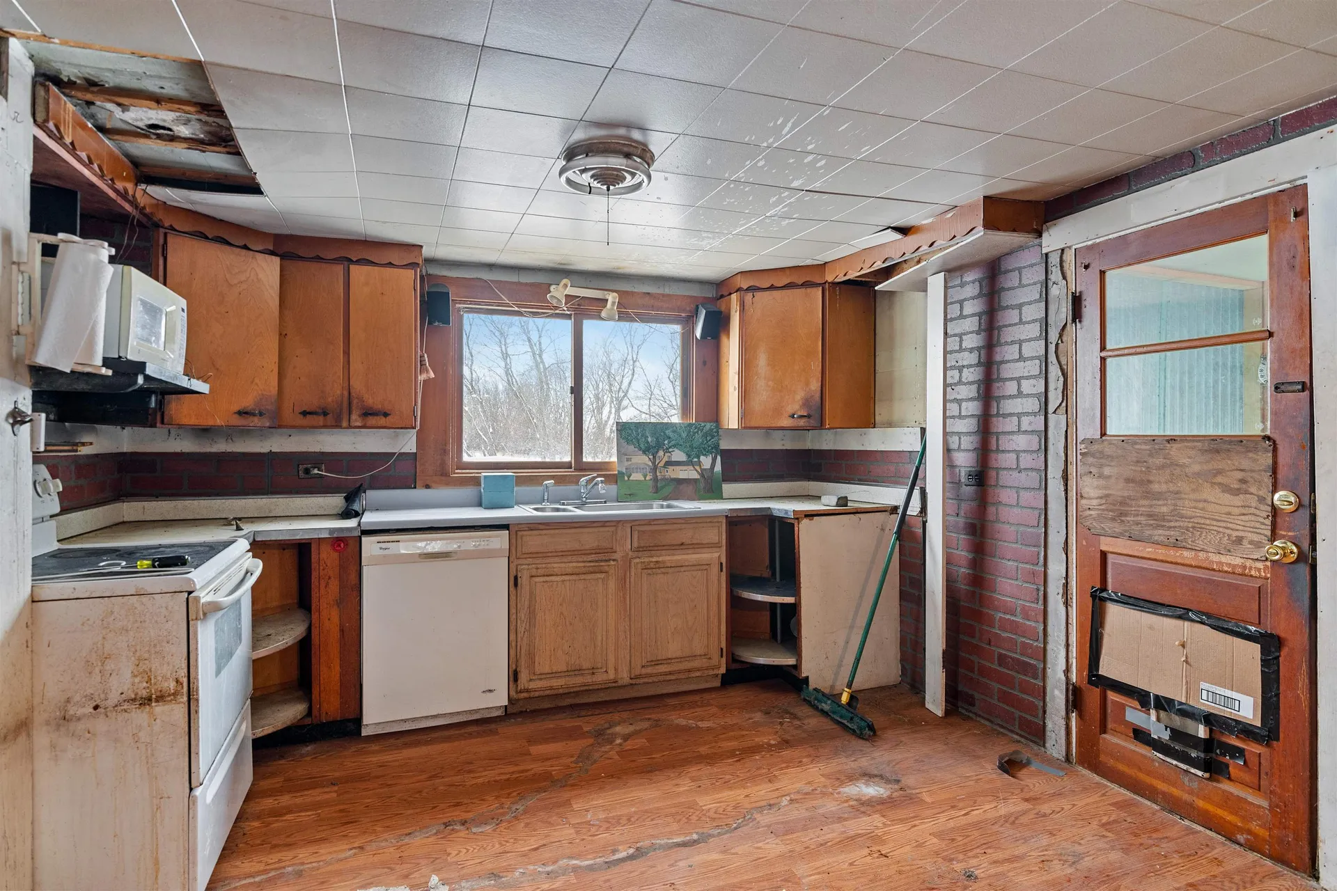 82 Allen Road Grand Isle VT 05458-2011