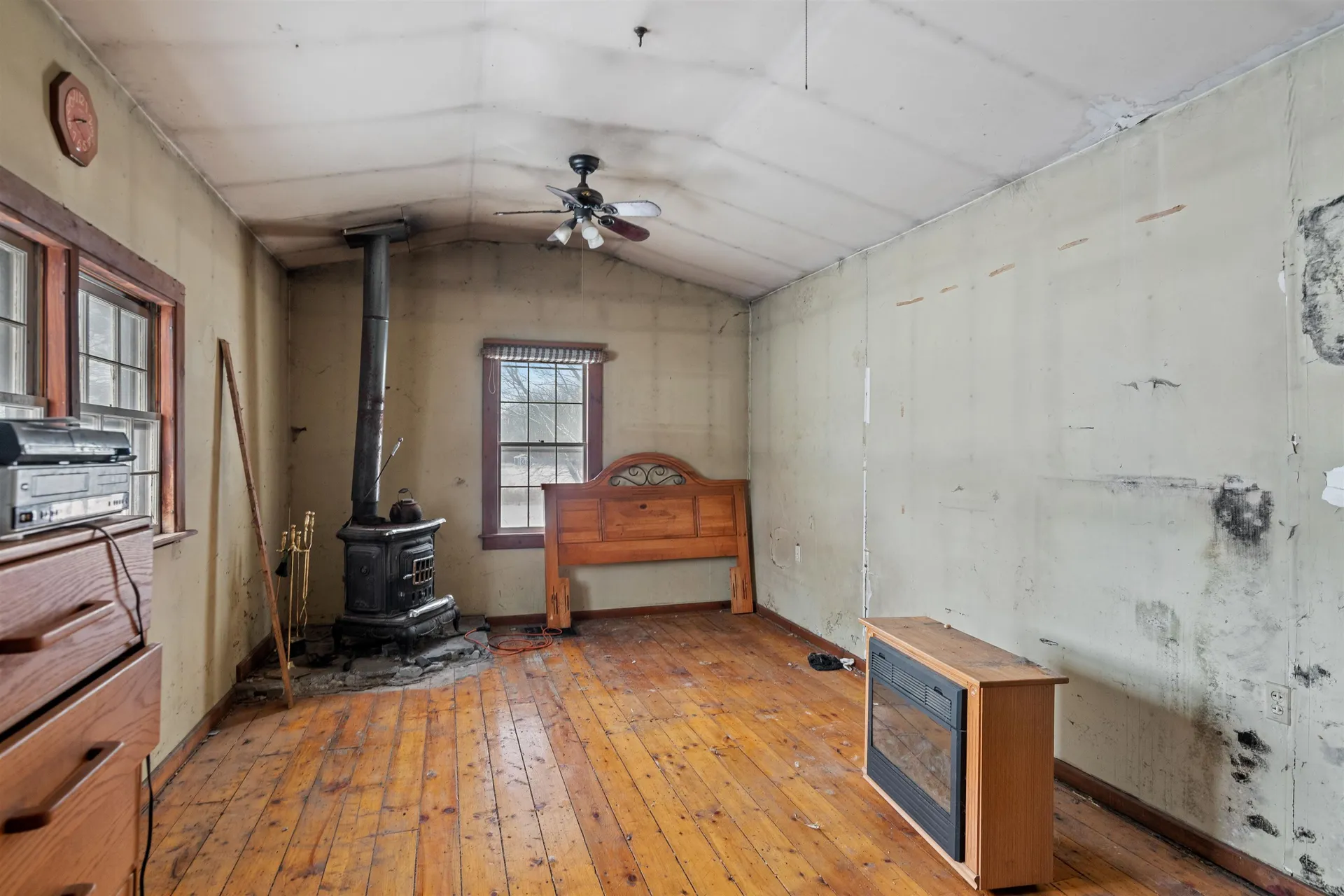 82 Allen Road Grand Isle VT 05458-2011