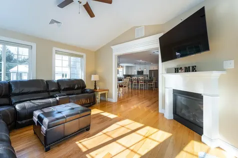 254 Villager Road Chester NH 03036
