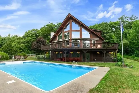 217 Winsor Drive Hartford VT 05001