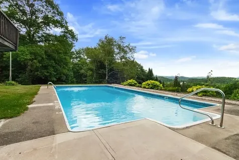 217 Winsor Drive Hartford VT 05001
