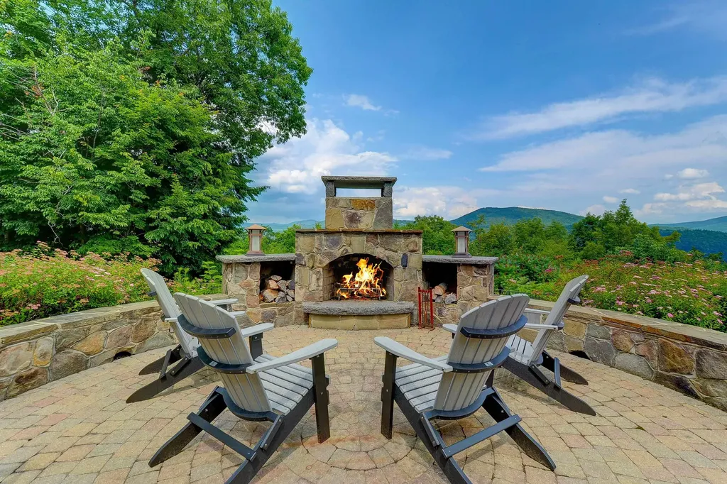 45 Birch Ledge Road Bartlett NH 03838