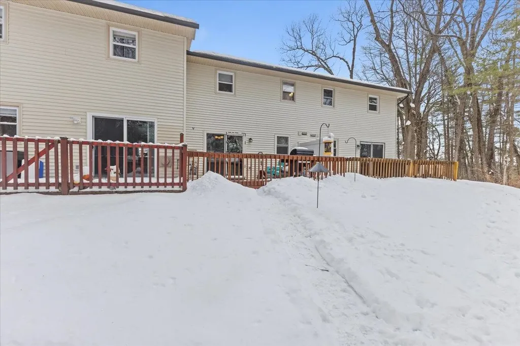 86 Pinecrest Drive Essex VT 05452