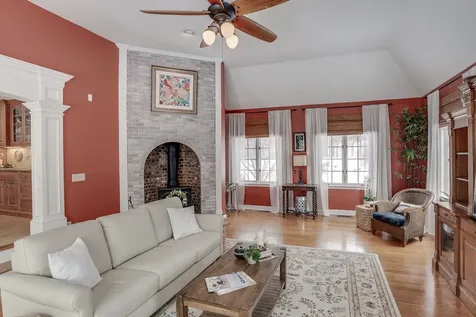 5 Pembroke Way Bedford NH 03110