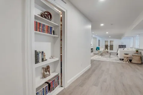 5 Pembroke Way Bedford NH 03110