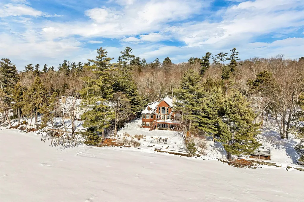 40 Boathouse Road Moultonborough NH 03254