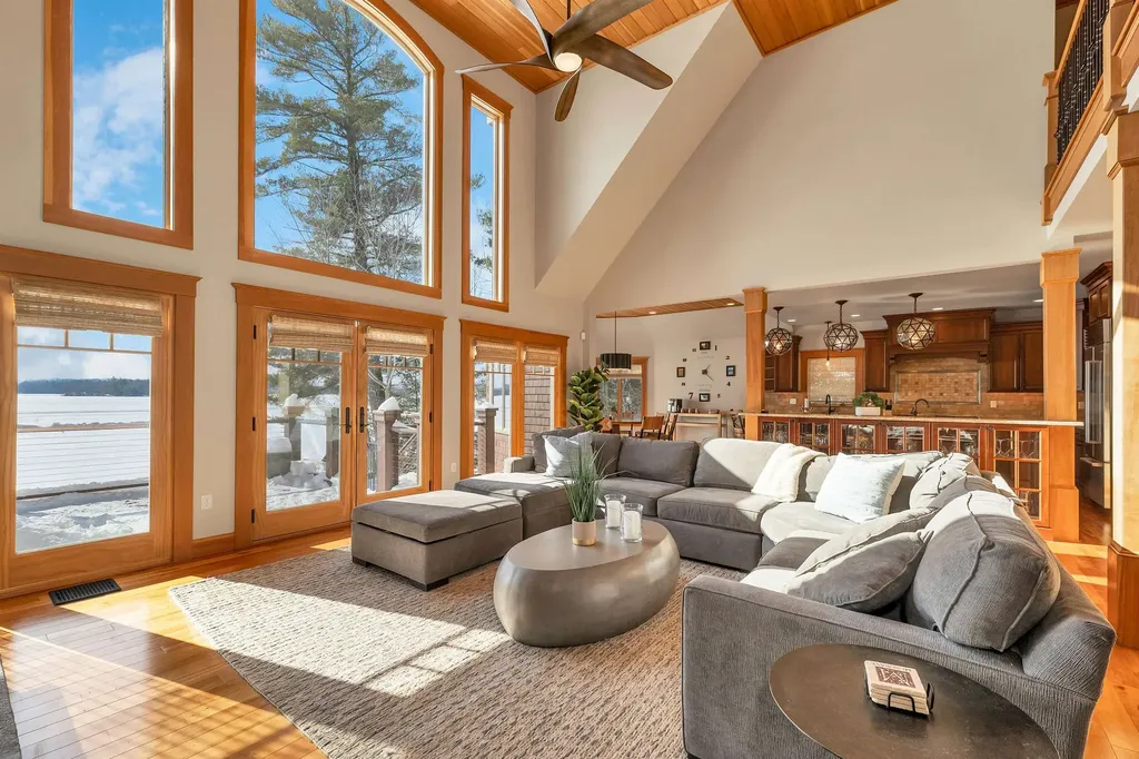 40 Boathouse Road Moultonborough NH 03254