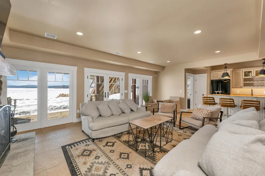 40 Boathouse Road Moultonborough NH 03254