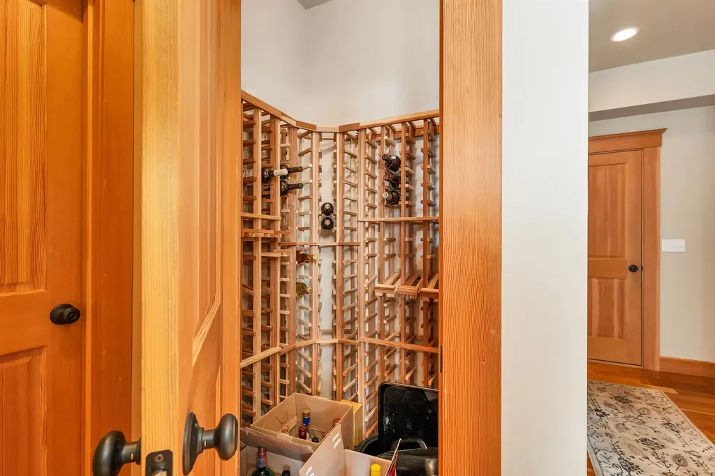 40 Boathouse Road Moultonborough NH 03254