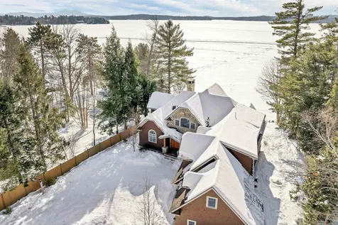 40 Boathouse Road Moultonborough NH 03254