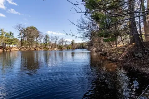11 Northside Drive Concord NH 03303