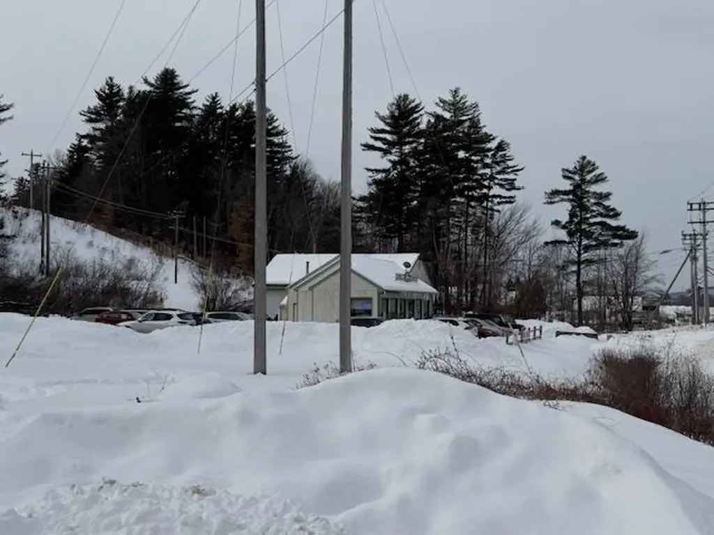 1457 Lake Shore Road Gilford NH 03249