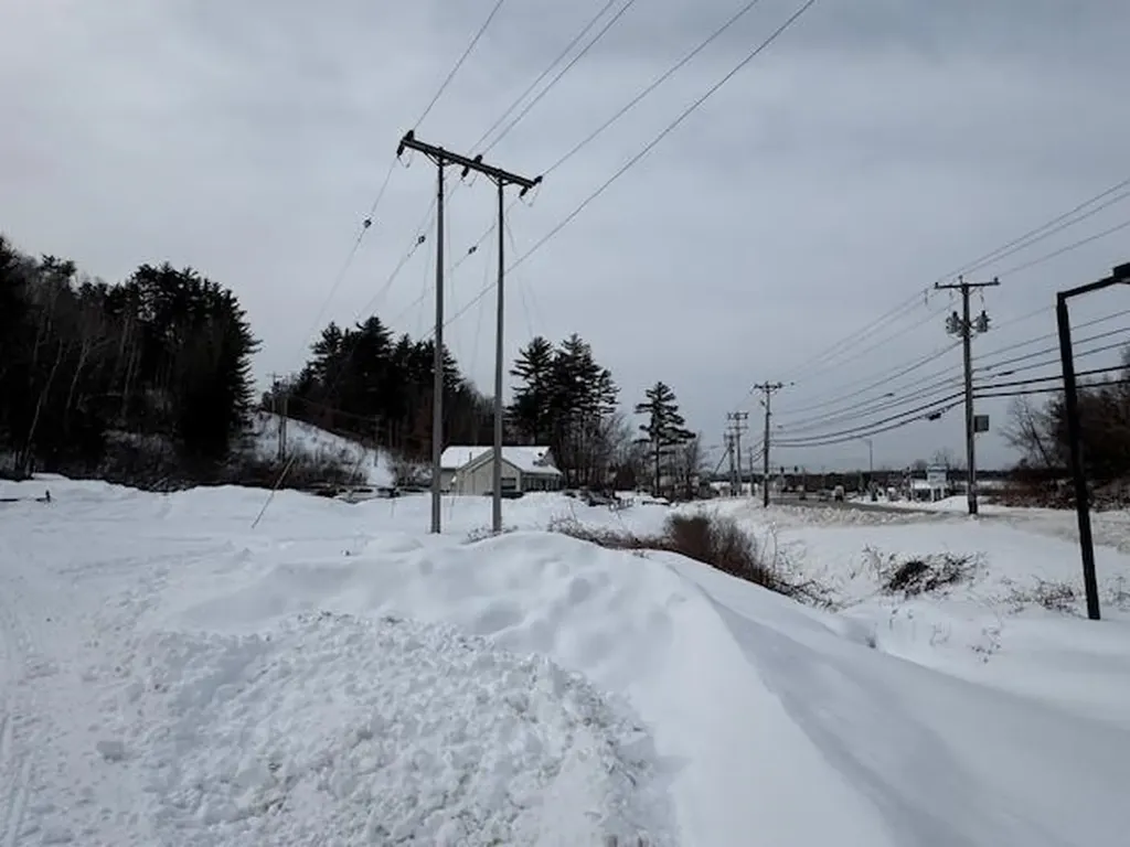 1457 Lake Shore Road Gilford NH 03249